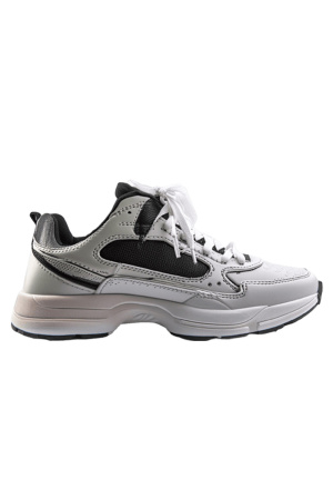 Sneakers/Sports shoes
